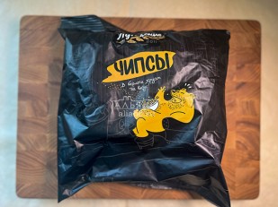 Рыбные снеки: Багет пшеничный карамелизированый лук